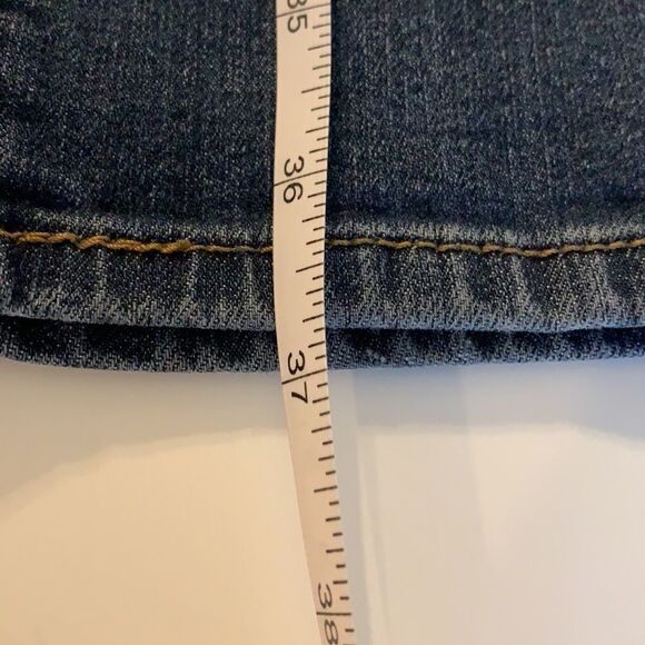 LEVI’S totally shaping skinny jeans. Five pockets medium wash - Picture 11 of 12